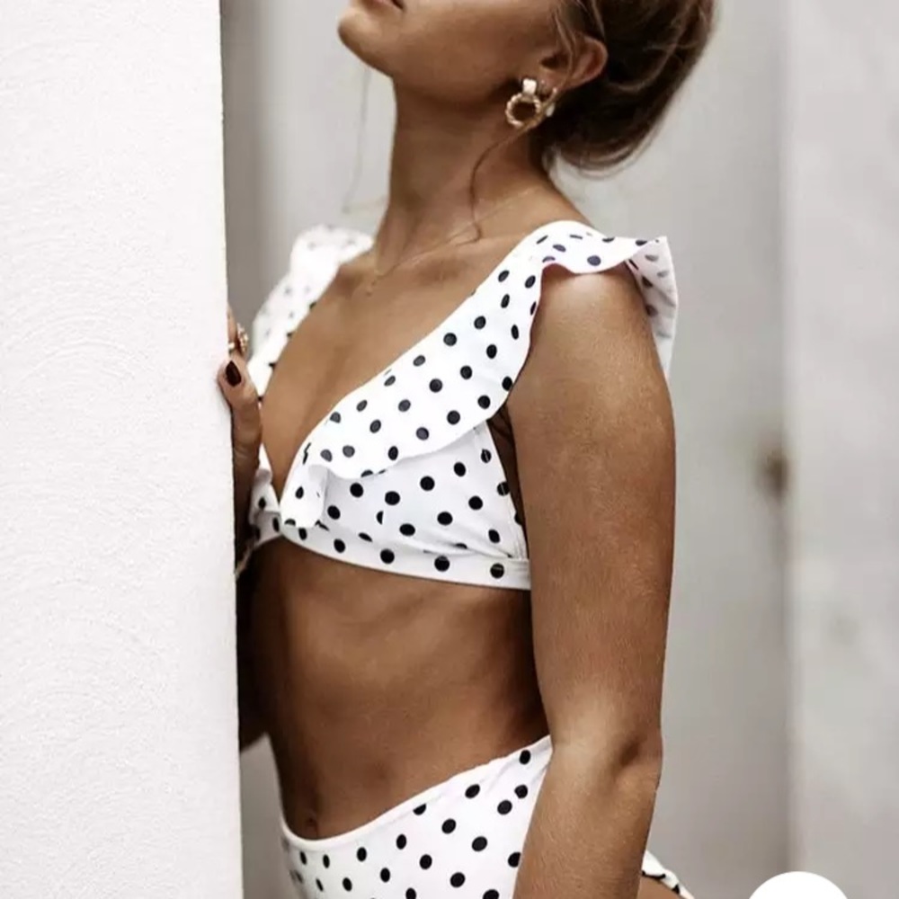 5 ⭐️ Fave ! MIRANDA White Polka Dot Bikini - Picture 6 of 8